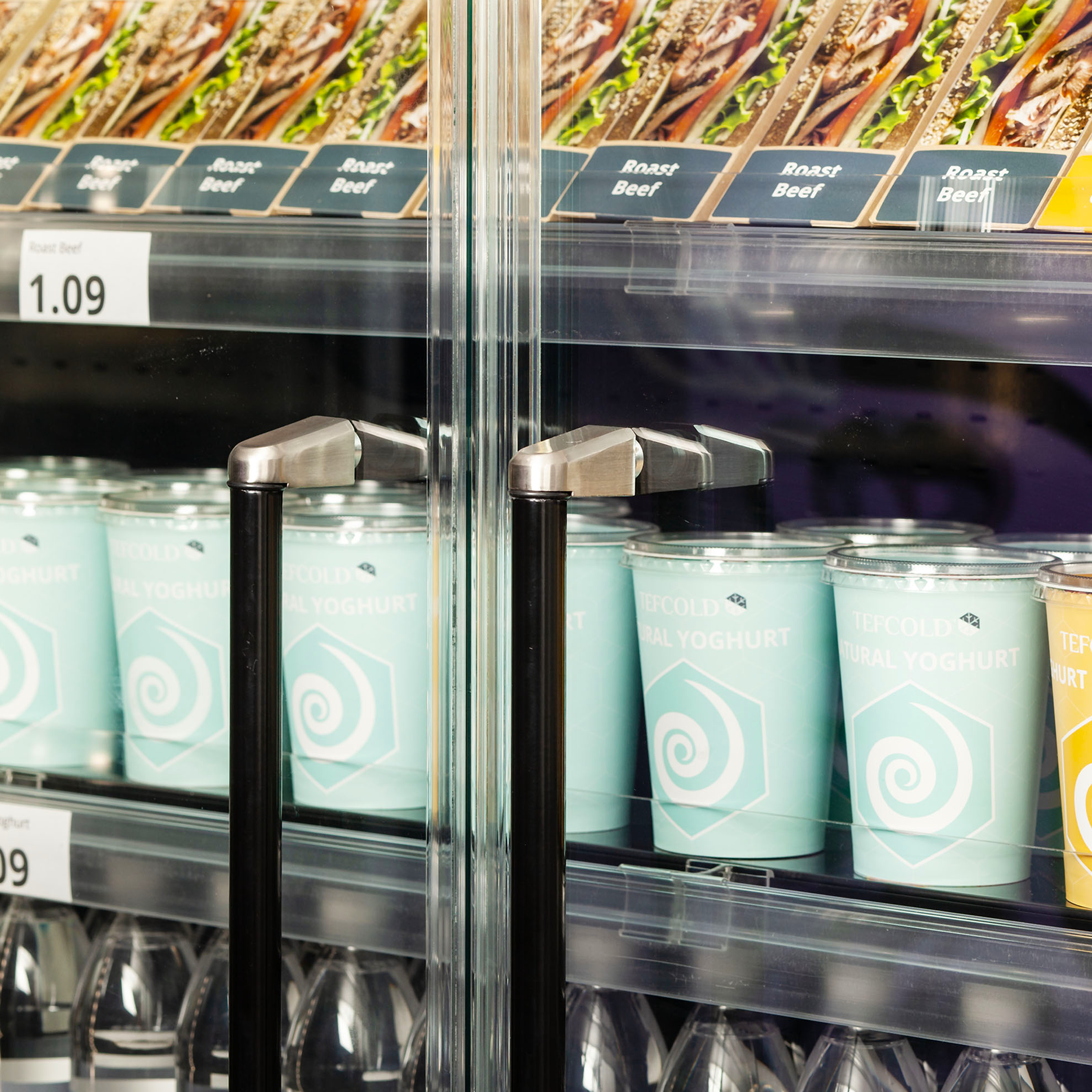 Vitrine réfrigérée pour supermarché TEFCOLD-Galaxy+ GP26FGD Black