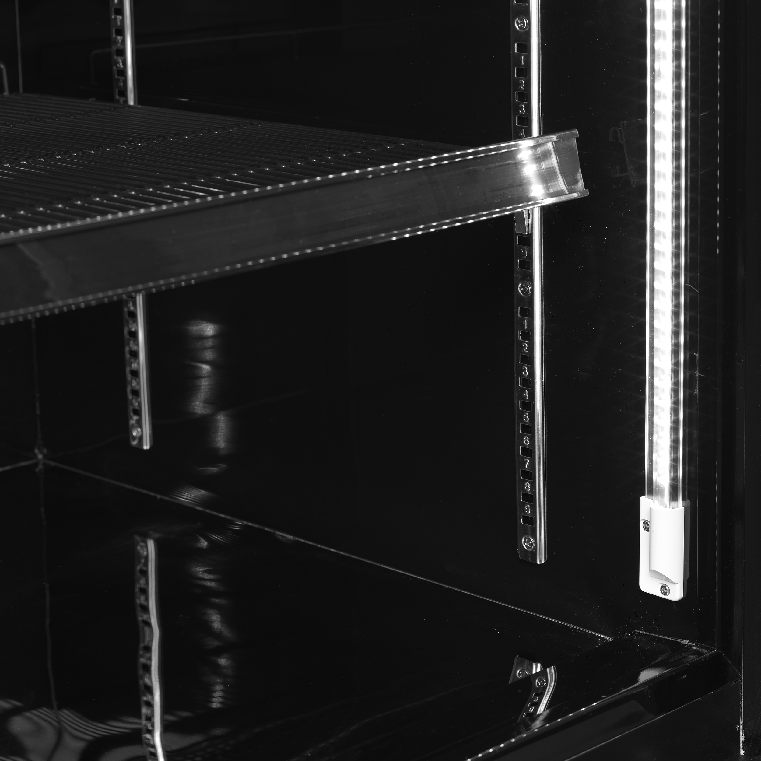Congélateurs verticaux de vitrine TEFCOLD-Atom Maxi F2DBB