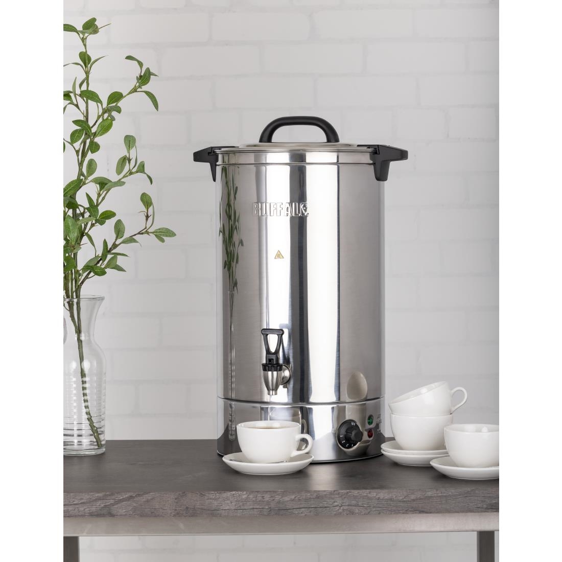 Chauffe-eau écoénergétique remplissage manuel Buffalo 20L CJ549