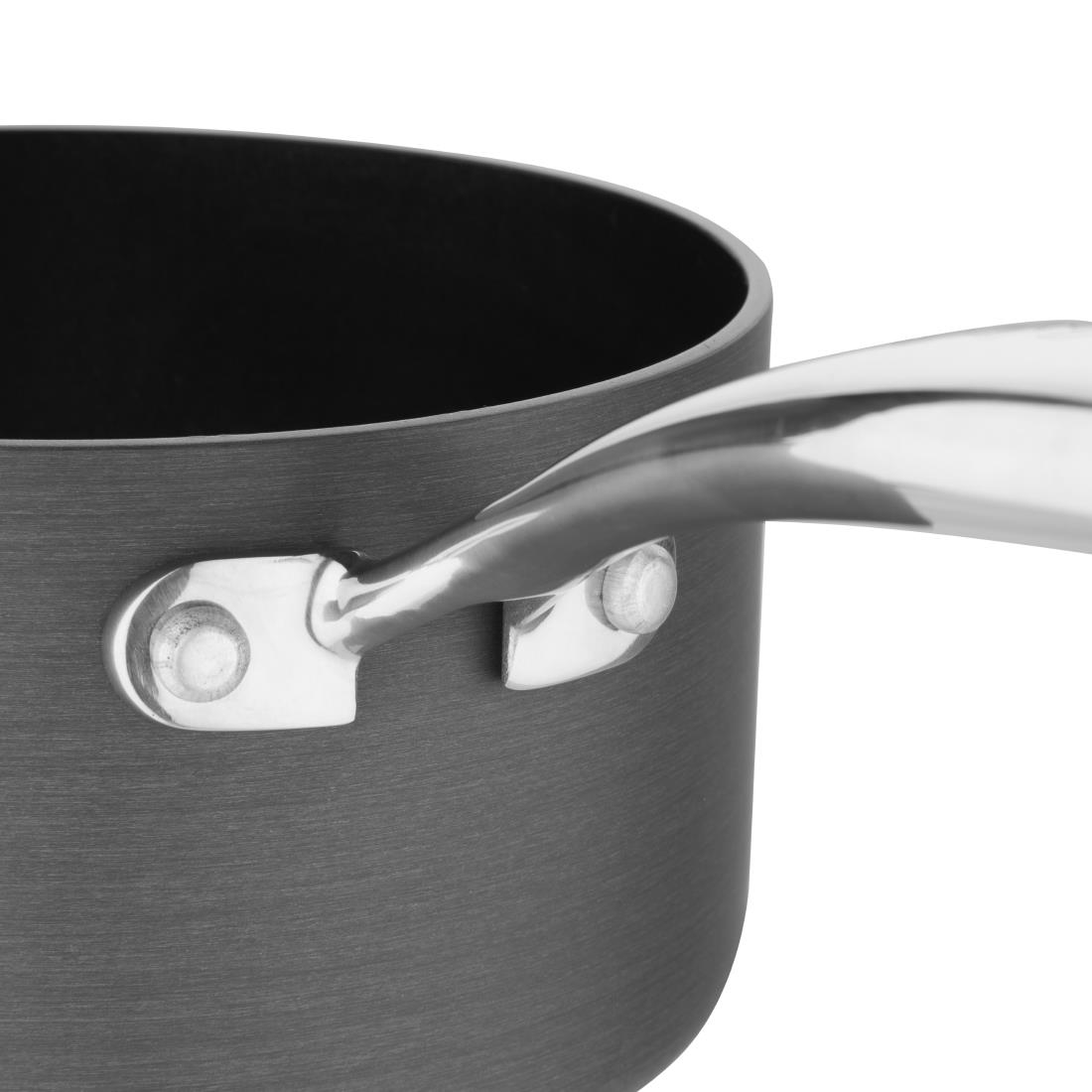 Casserole antiadhésive en aluminium anodisé Vogue 180mm CP764
