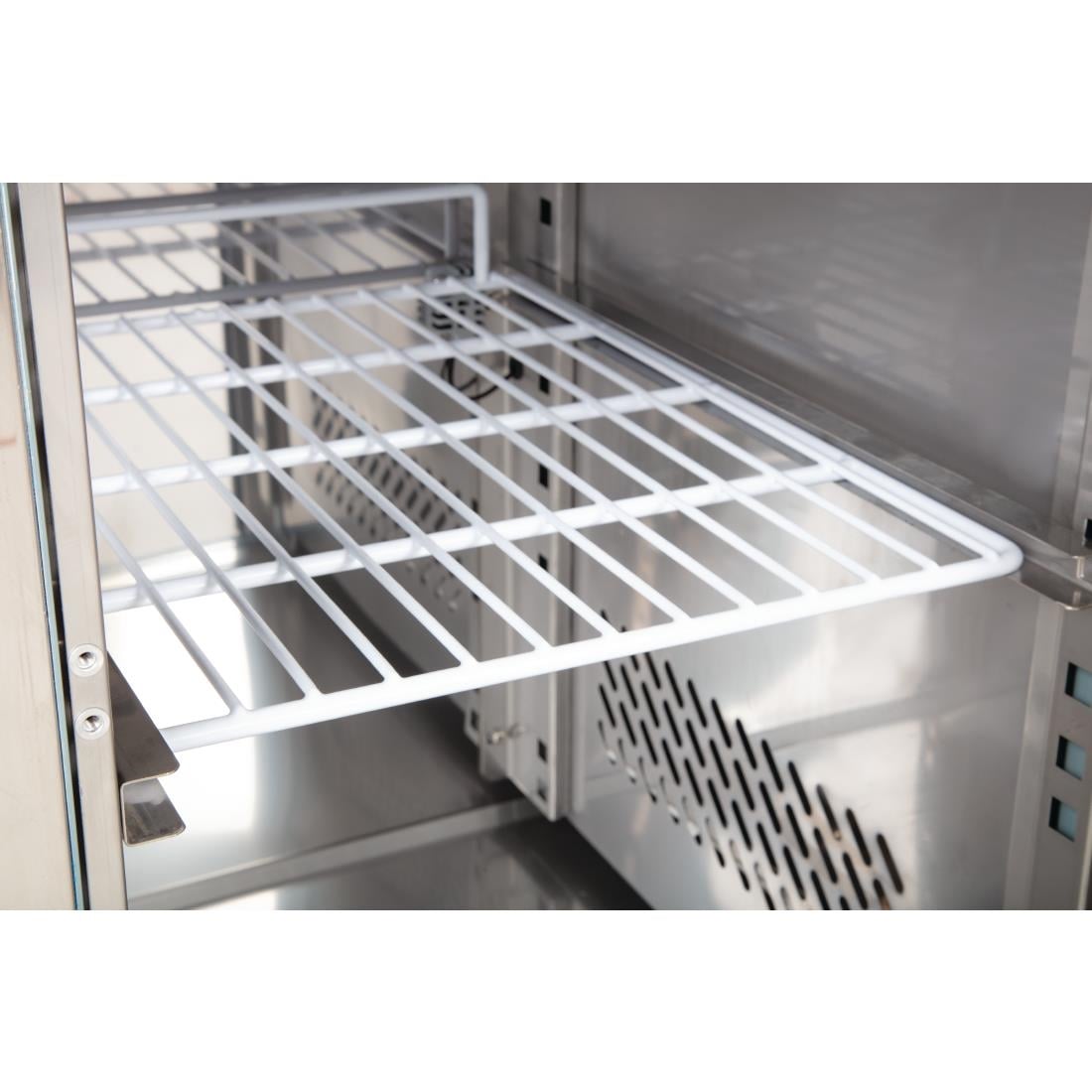 Comptoir de préparation réfrigéré GN avec pare-haleine Polar Série U 4 portes CT395