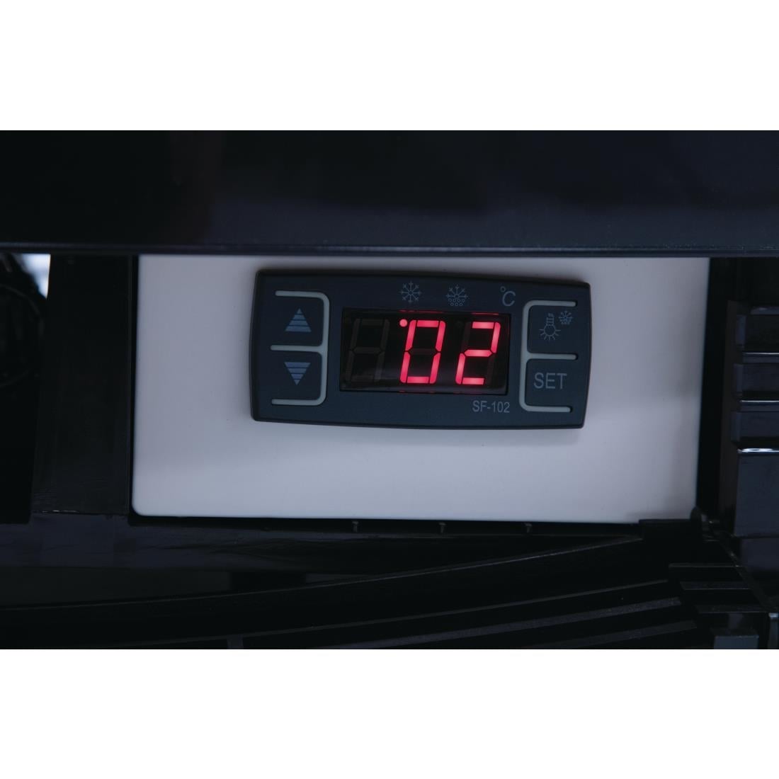 Vitrine réfrigérée avec portes incurvées Polar Série C noire 235L DP289