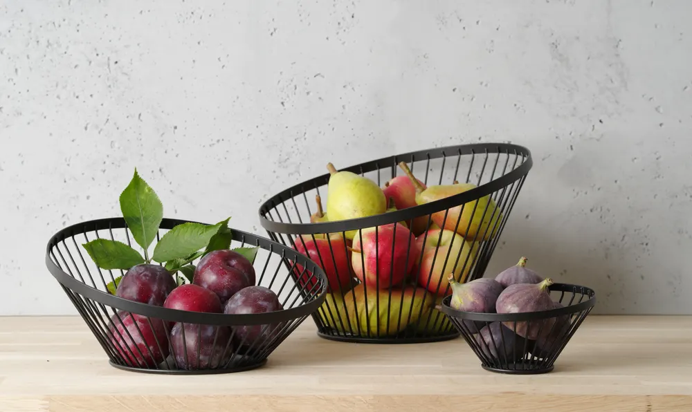Panier à fruits oblique noir HENDI 427095