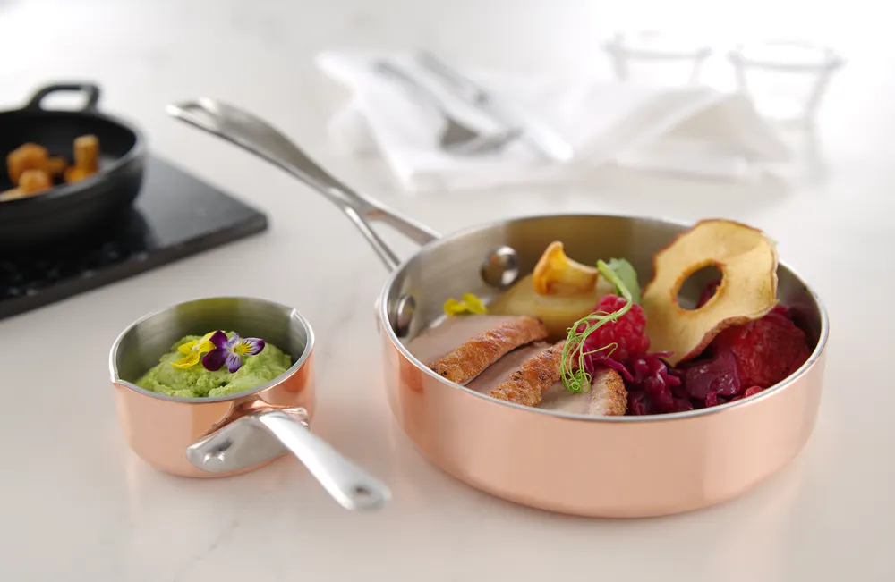 Casseroles miniatures avec bec verseur HENDI 607022
